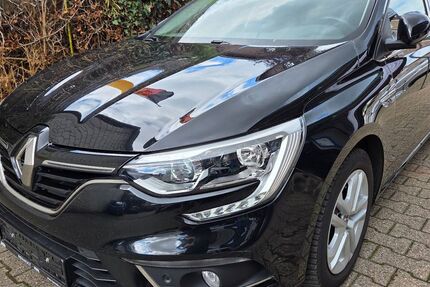 Renault Megane 91.887 km 11.450 &euro; Oberhausen 46149