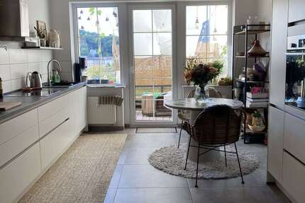 Wohnung Wuppertal Unterbarmen - 3 Zimmer, 120 m&sup2;, 1.090&euro; | Angebot:27360273