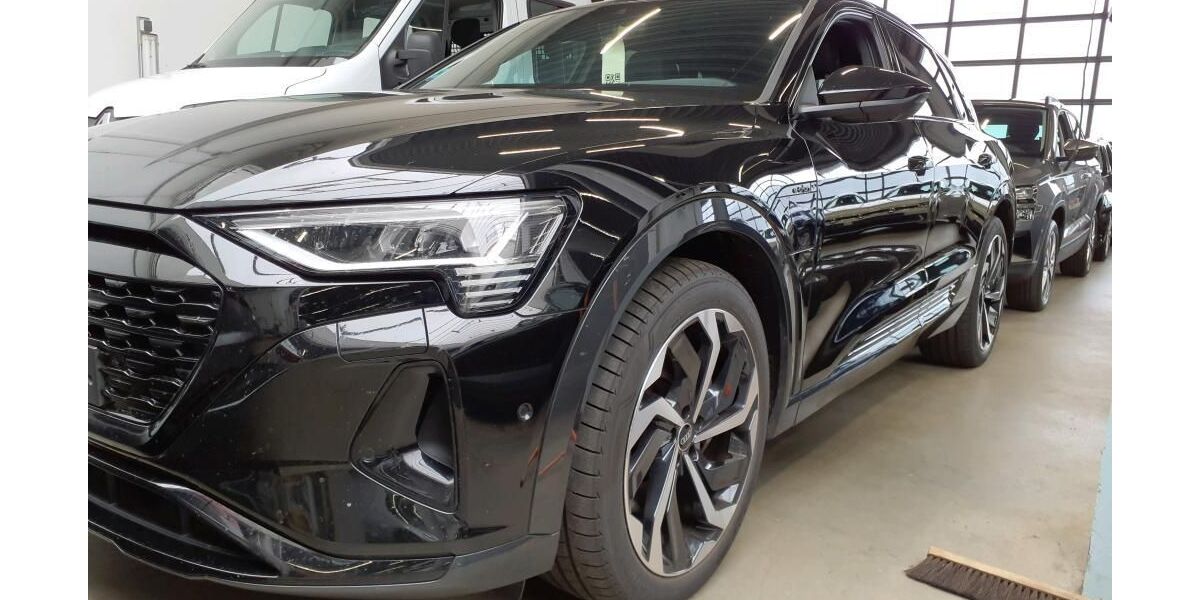 Audi Q8 e-tron 80.668 km 40.772 &euro; Hagen 58091