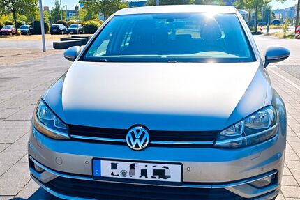 VW Golf 125.540 km 14.900 &euro; Essen 45138
