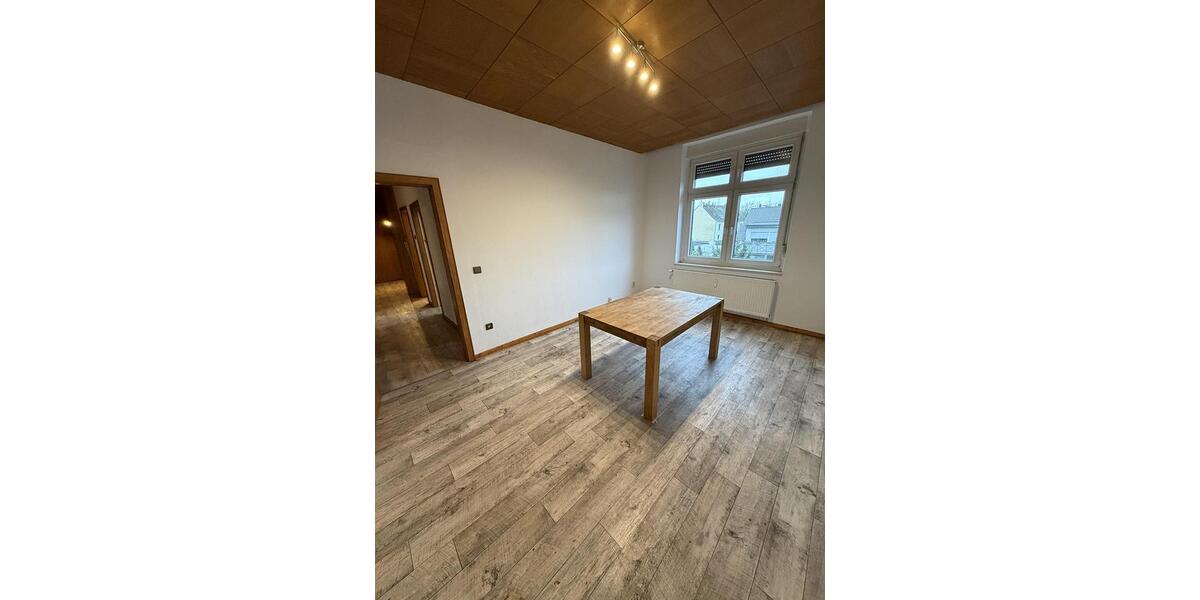 Etagenwohnung Duisburg Mittelmeiderich - 3 Zimmer, 84 m&sup2;, 500&euro; | Angebot:26193557