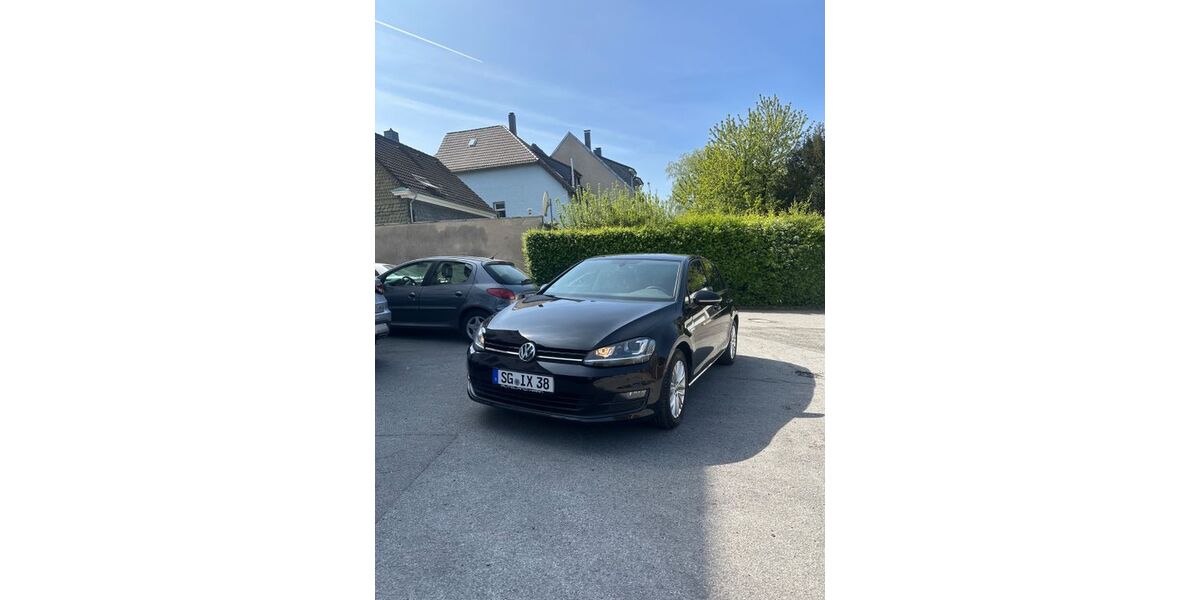 VW Golf 174.000 km 8.000 &euro; Solingen 42719