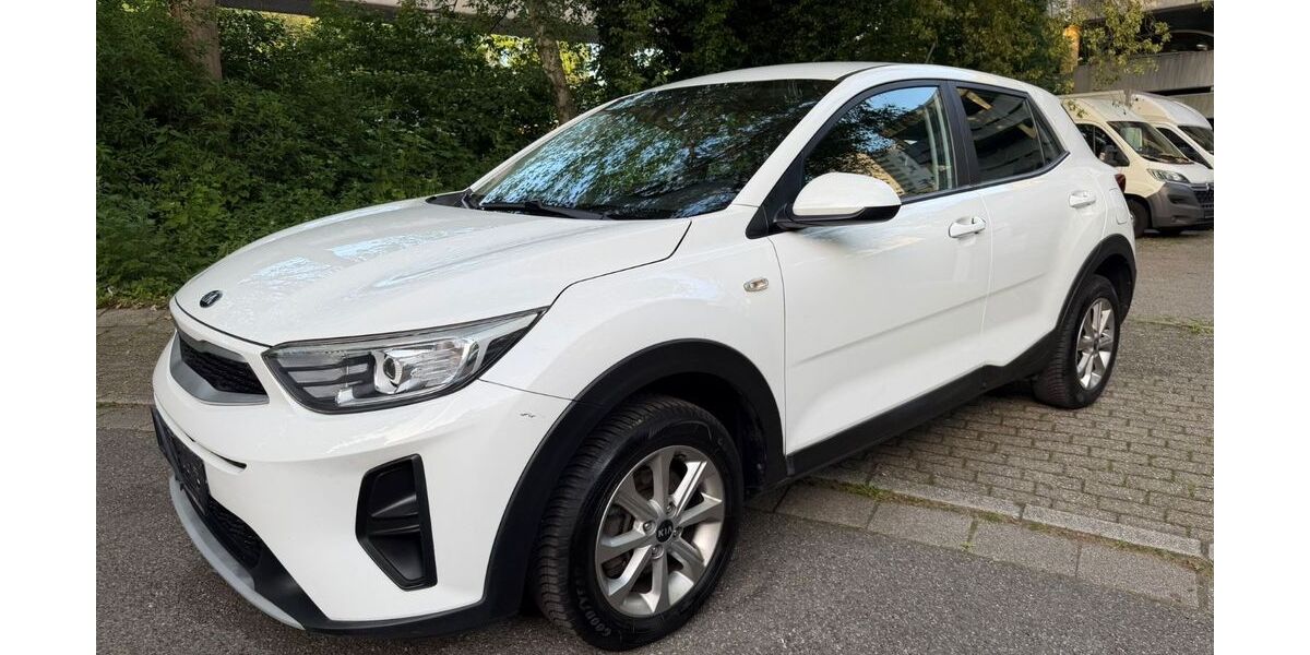 Kia Stonic 157.345 km 8.200 &euro; Essen 45276