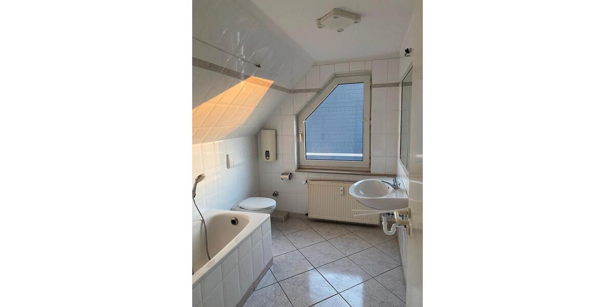 Dachgeschoßwohnung Ratingen Homberg - 2 Zimmer, 60 m&sup2;, 590&euro; | Angebot:26343004