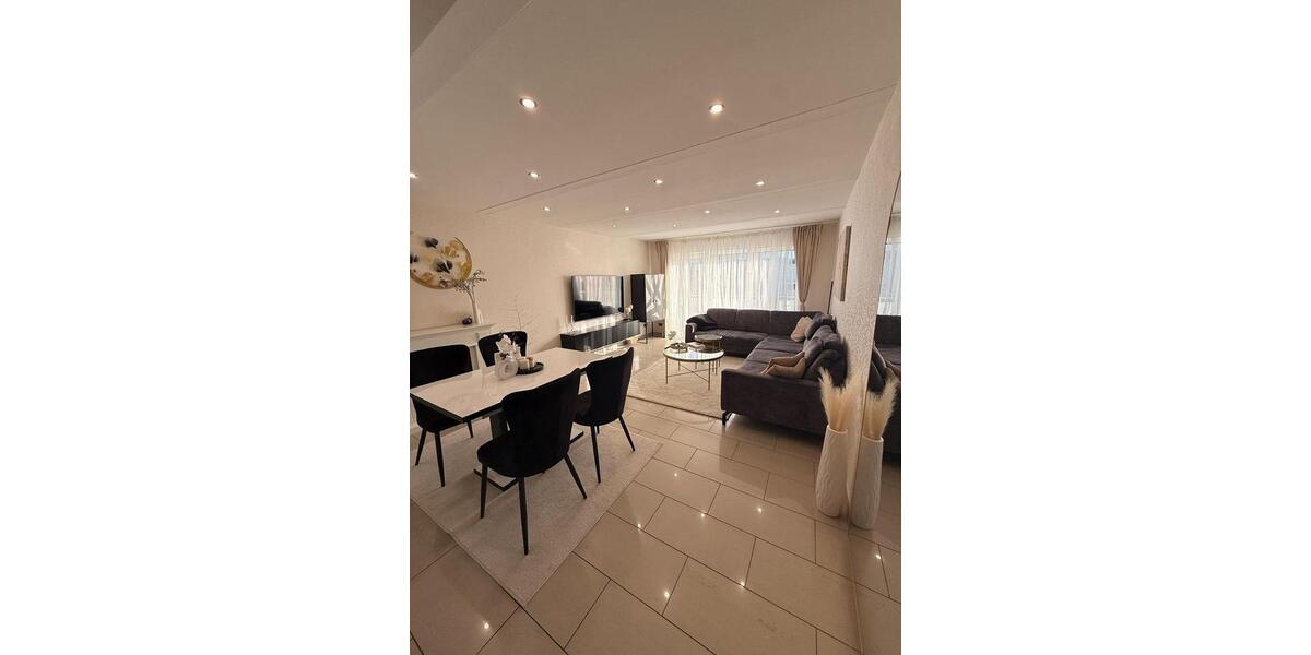 Dachgeschoßwohnung Schwerte - 3.5 Zimmer, 72 m&sup2;, 229.000&euro; | Angebot:25568103