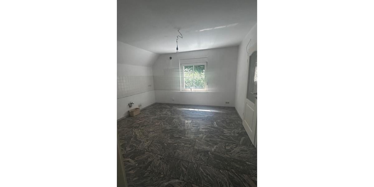 Etagenwohnung Schalksmühle - 4.5 Zimmer, 120 m&sup2;, 750&euro; | Angebot:26221239