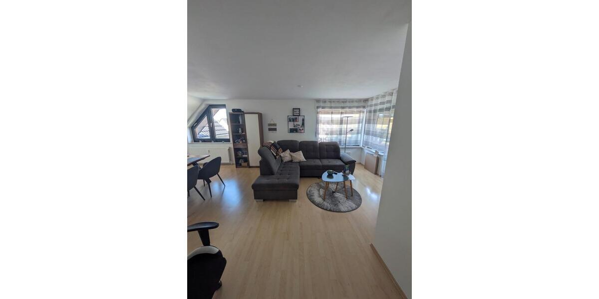 Dachgeschoßwohnung Gelsenkirchen Erle - 2.5 Zimmer, 68 m&sup2;, 680&euro; | Angebot:26072220