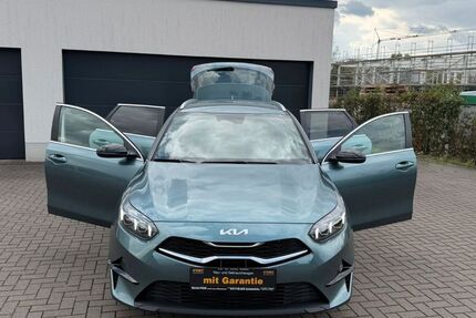 Kia ceed Sportswagon 5.415 km 17.950 &euro; Essen 45279