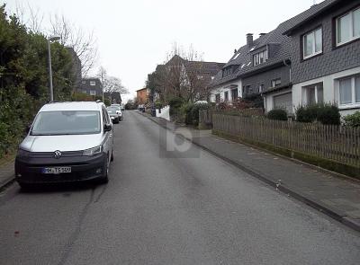 RUHIGE EINBAHNSTRAßE: BAULÜCKE MIT POTENTIAL - Grundstück Mülheim an der Ruhr Menden-Holthausen | Angebot:26852312