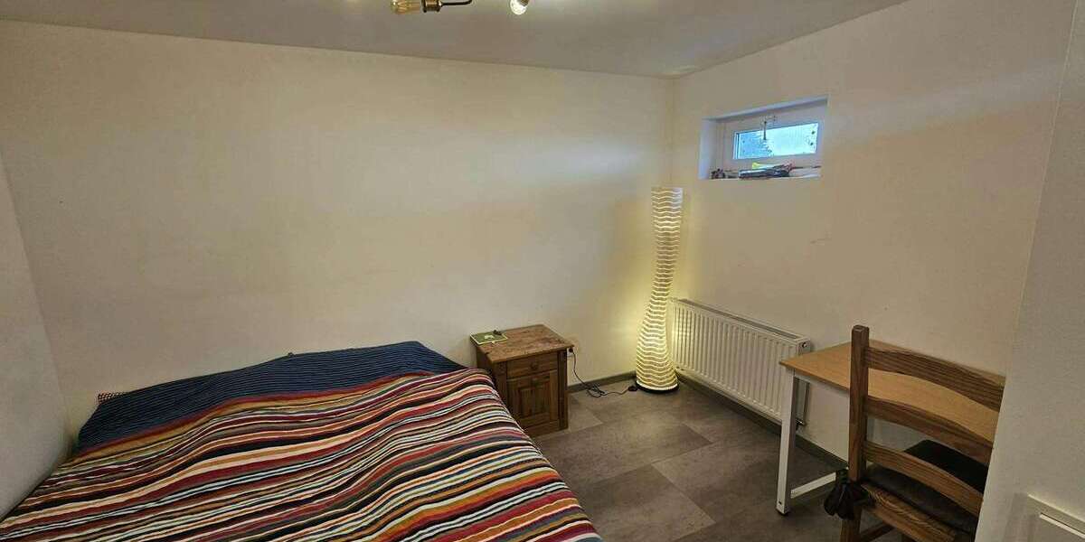 Zimmer Wuppertal Gemarkung Cronenberg - 625&euro; | Angebot:18229551