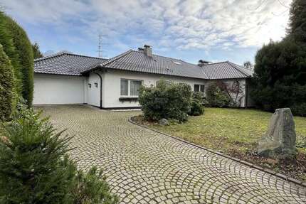 Haus Solingen Aufderhöhe - 5 Zimmer, 220 m&sup2;, 615.000&euro; | Angebot:26422660