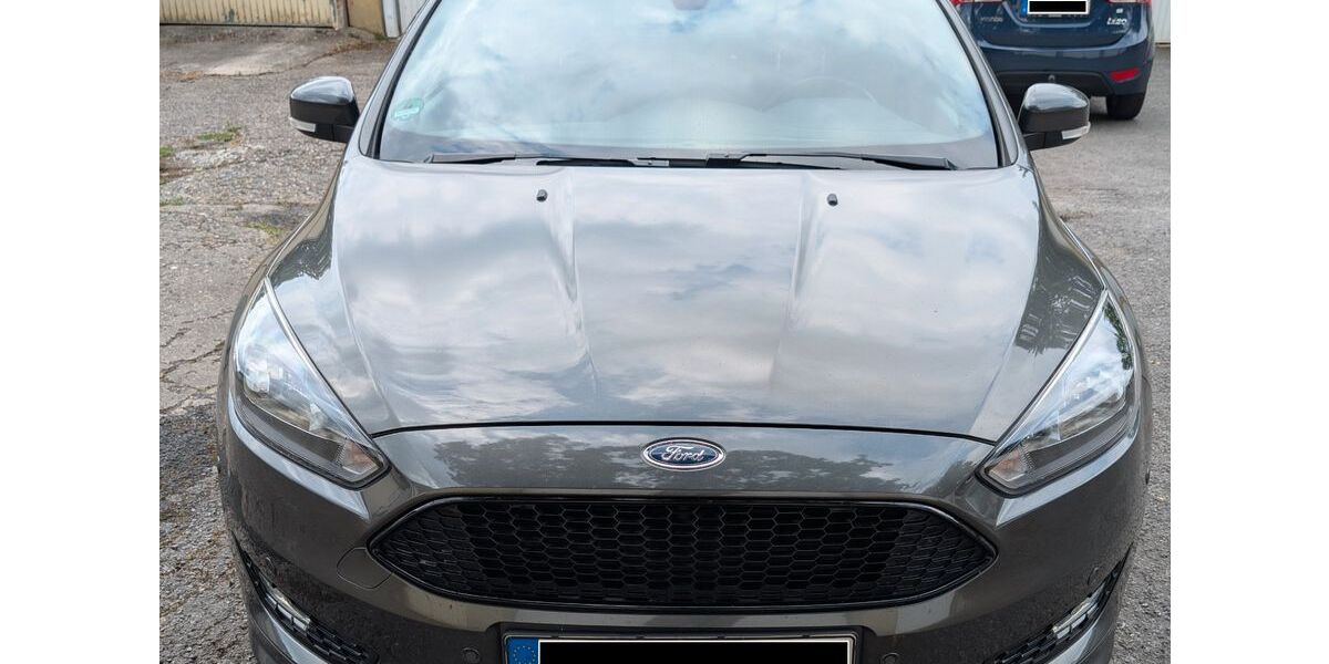 Ford Focus 91.000 km 9.700 &euro; Bochum 44809