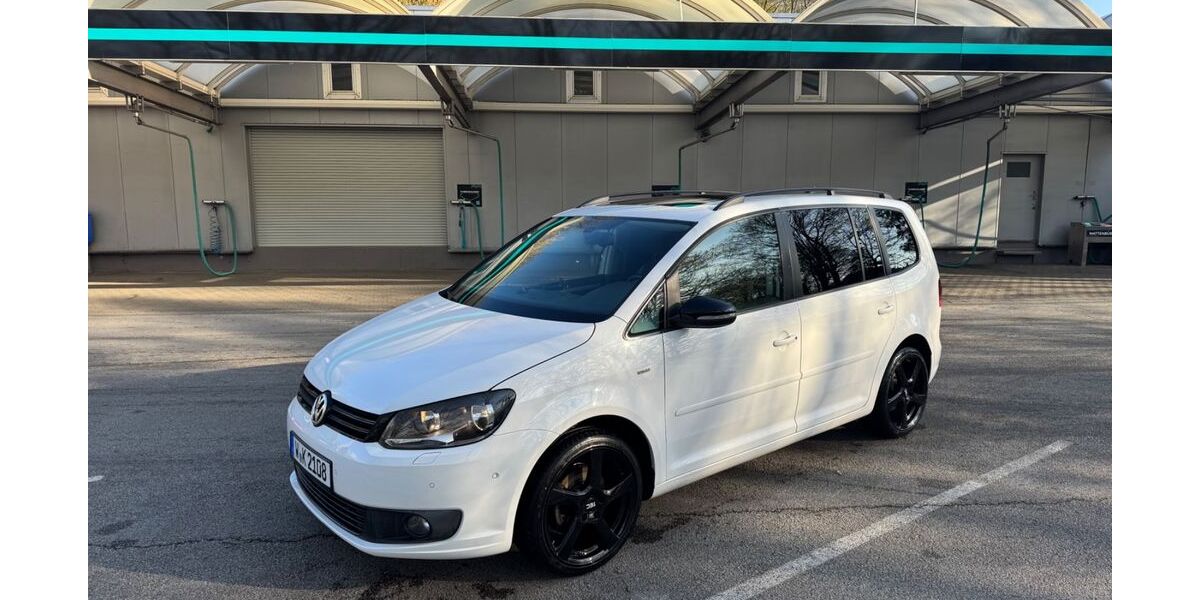 VW Touran 150.000 km 7.999 &euro; Wuppertal 42289