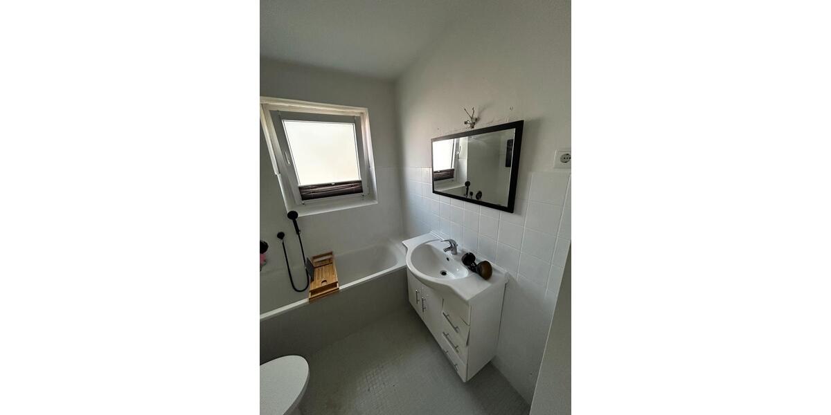Erdgeschoßwohnung Schwerte - 3 Zimmer, 90 m&sup2;, 900&euro; | Angebot:26381611