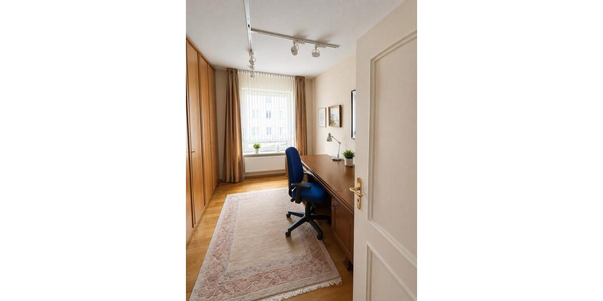 Etagenwohnung Solingen Mitte - 3 Zimmer, 83 m&sup2;, 285.000&euro; | Angebot:26837354
