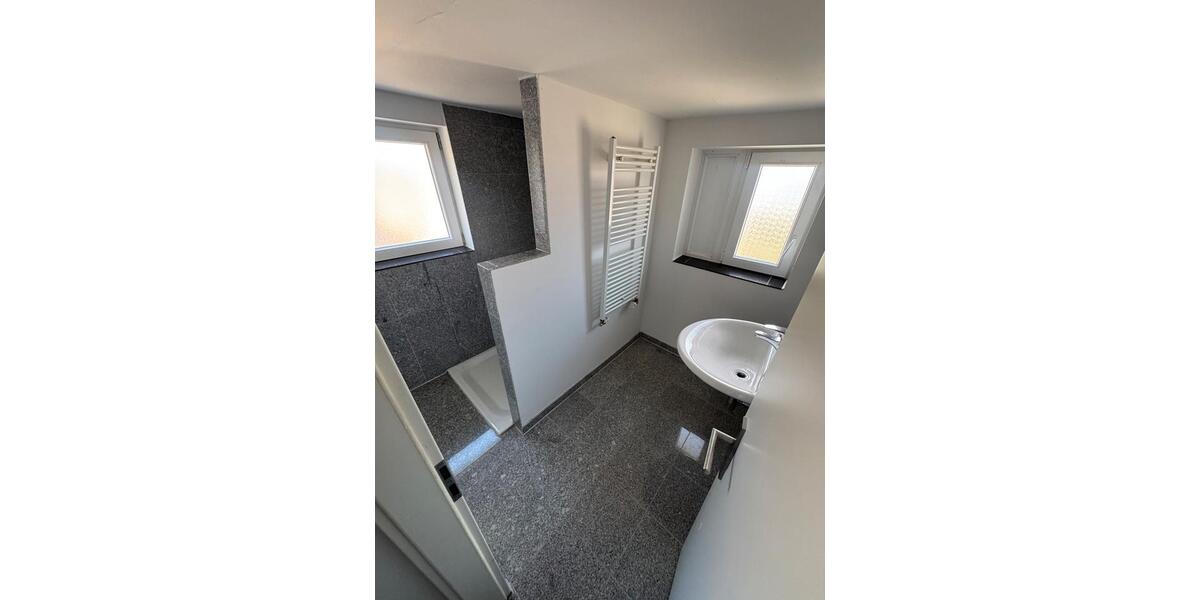 Doppelhaushälfte Remscheid Lüttringhausen - 5 Zimmer, 120 m&sup2;, 300.000&euro; | Angebot:27296262