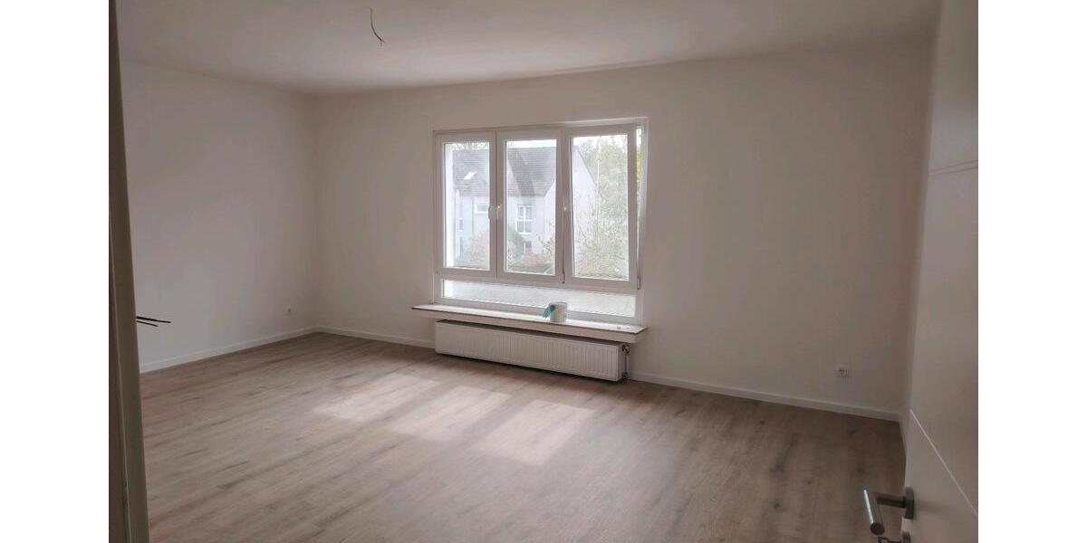 Etagenwohnung Bochum Günnigfeld - 3 Zimmer, 92 m&sup2;, 950&euro; | Angebot:26126124