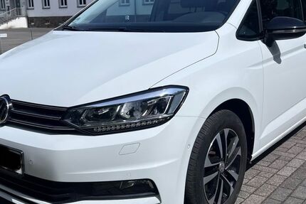 VW Touran 43.650 km 22.999 &euro; Wuppertal 42103