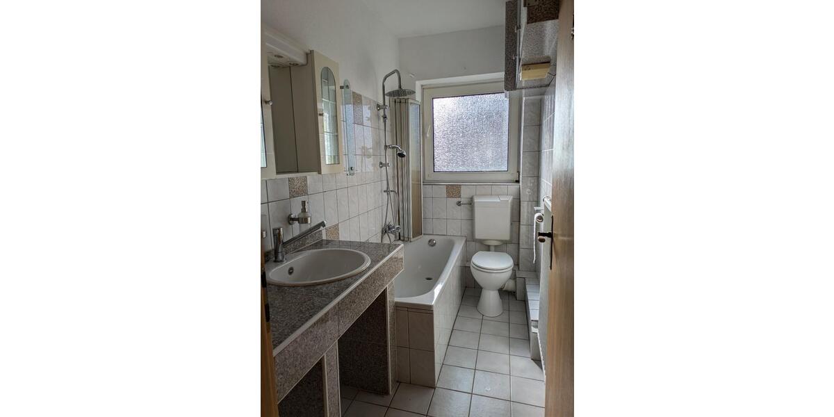 Erdgeschoßwohnung Remscheid Reinshagen - 3 Zimmer, 60 m&sup2;, 450&euro; | Angebot:26169976