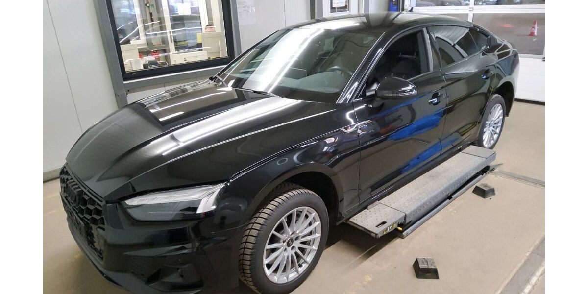 Audi A5 52.191 km 37.680 &euro; Hagen 58091