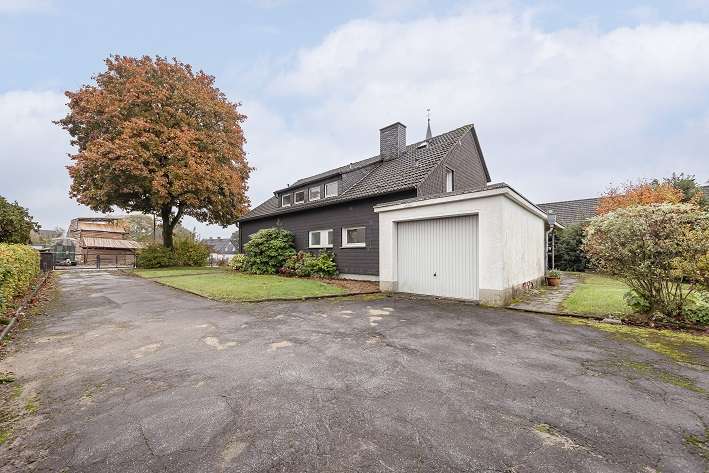Einfamilienhaus Ennepetal - 7 Zimmer, 220 m&sup2;, 329.000&euro; | Angebot:26266387
