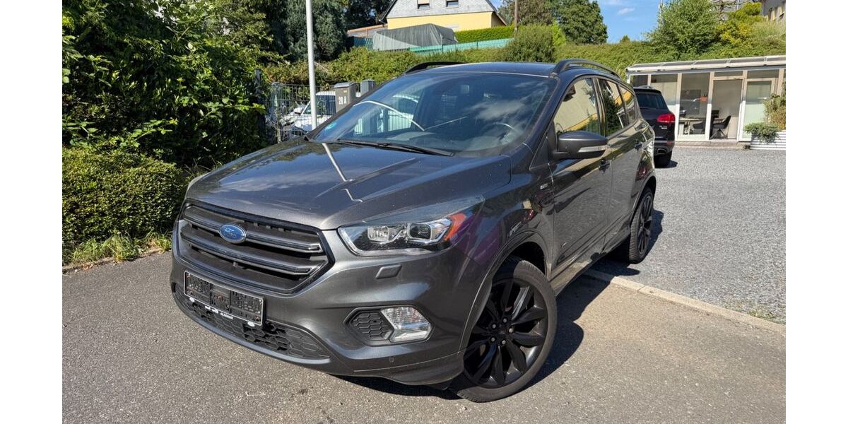 Ford Kuga 143.000 km 10.900 &euro; Schwerte 58239