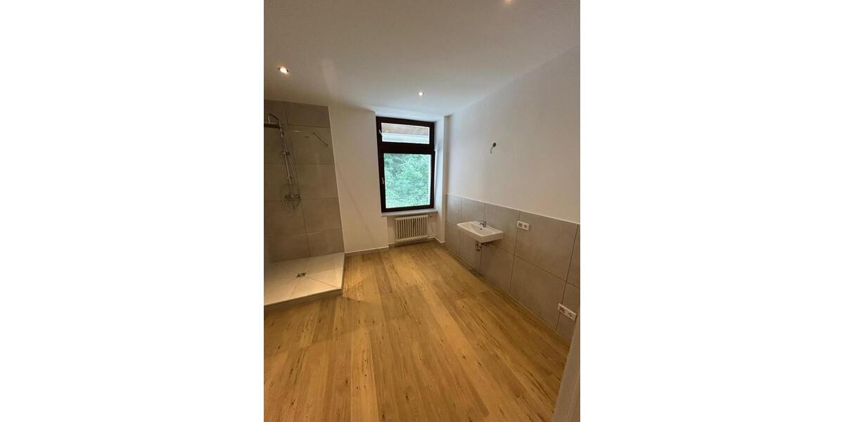 Etagenwohnung Wuppertal Arrenberg - 1 Zimmer, 23 m&sup2;, 330&euro; | Angebot:26252925