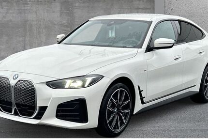 BMW i4 4.999 km 49.990 &euro; Recklinghausen 45659