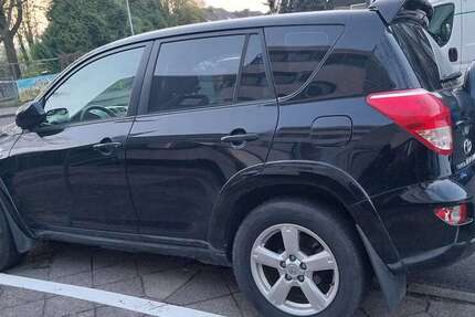 Toyota RAV 4 323.000 km 5.500 &euro; Erkrath, Fundort des Neanderthalers, Stadt 40699