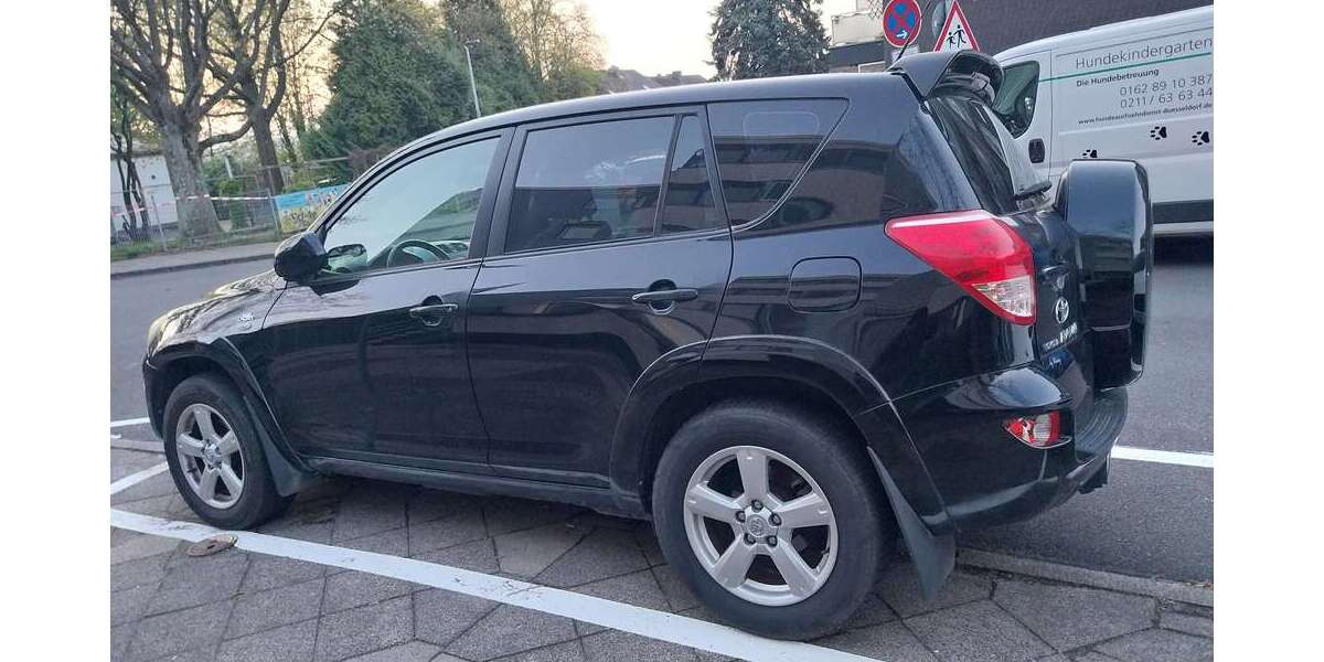 Toyota RAV 4 323.000 km 5.500 &euro; Erkrath, Fundort des Neanderthalers, Stadt 40699