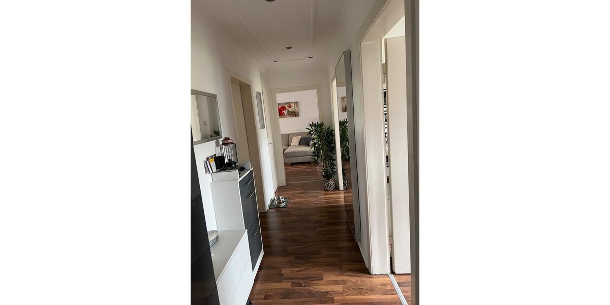 Dachgeschoßwohnung Gelsenkirchen Buer - 3 Zimmer, 80 m&sup2;, 715&euro; | Angebot:26134673