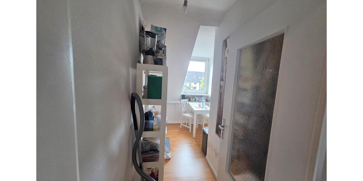 Dachgeschoßwohnung Duisburg Duisburg-Mitte - 2 Zimmer, 43 m&sup2;, 563&euro; | Angebot:26368104