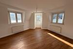 Dachgeschoßwohnung Wuppertal Arrenberg - 2 Zimmer, 62 m&sup2;, 685&euro; | Angebot:25850345