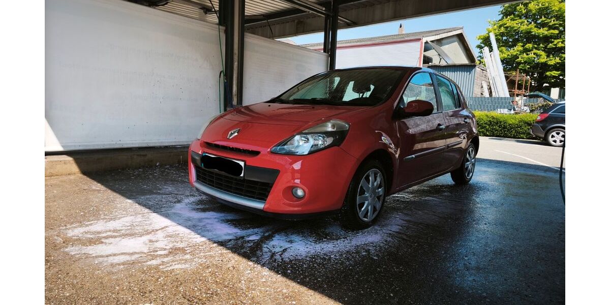 Renault Clio 236.000 km 2.900 &euro; Wuppertal 42349