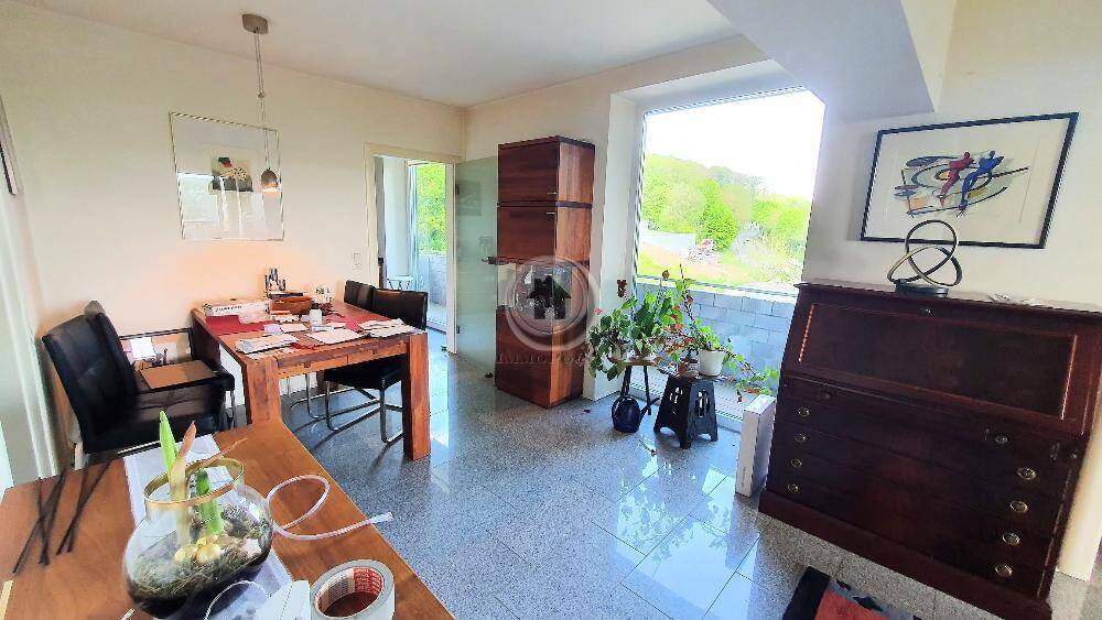 Etagenwohnung Hagen Hohenlimburg - 3 Zimmer, 110 m&sup2;, 240.000&euro; | Angebot:26403203