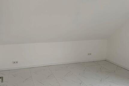 Wohnung Mülheim an der Ruhr Rechtsruhr-Nord - 3.5 Zimmer, 85 m&sup2;, 850&euro; | Angebot:26120917