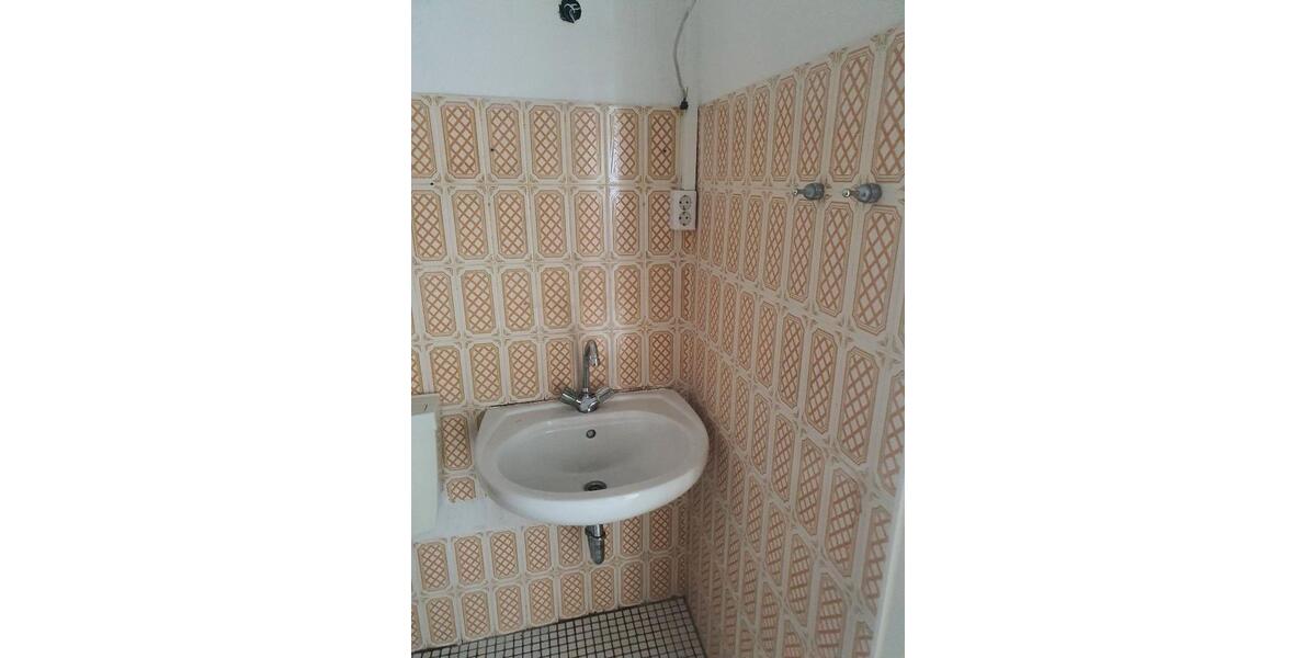 Etagenwohnung Wuppertal Elberfeld - 2 Zimmer, 70 m&sup2;, 350&euro; | Angebot:26195750