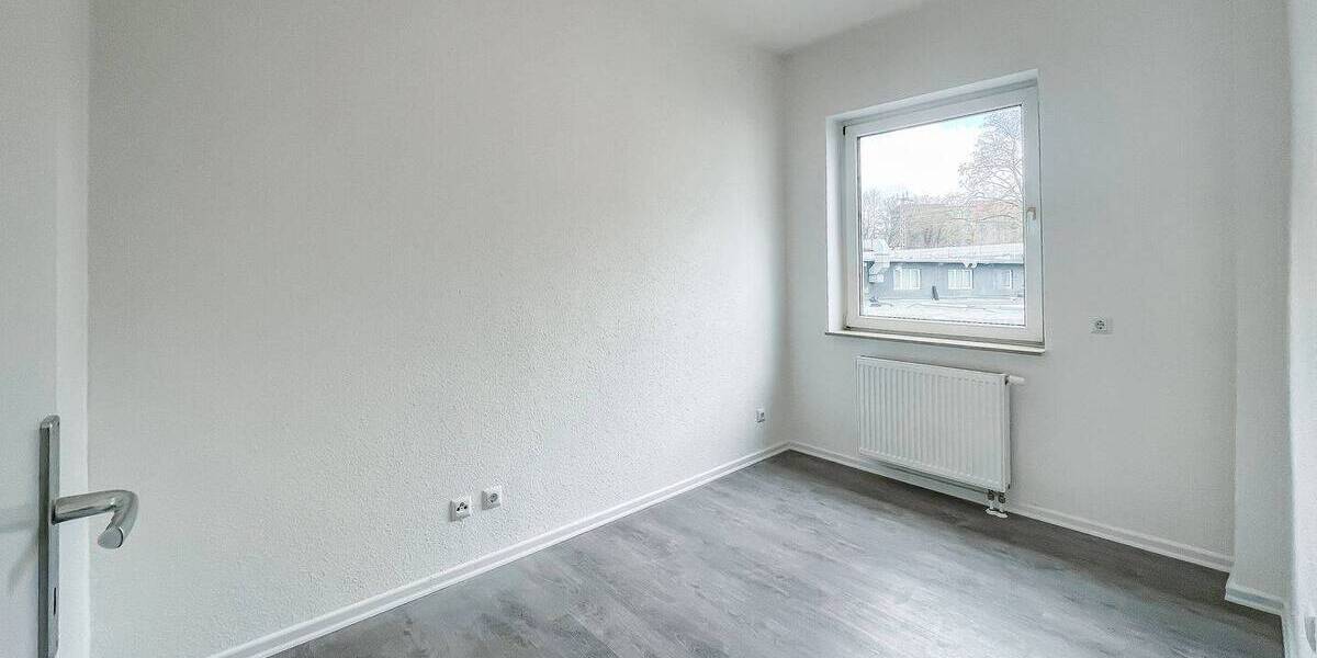 Etagenwohnung Bochum Innenstadt - 4 Zimmer, 91 m&sup2;, 1.045&euro; | Angebot:26804304