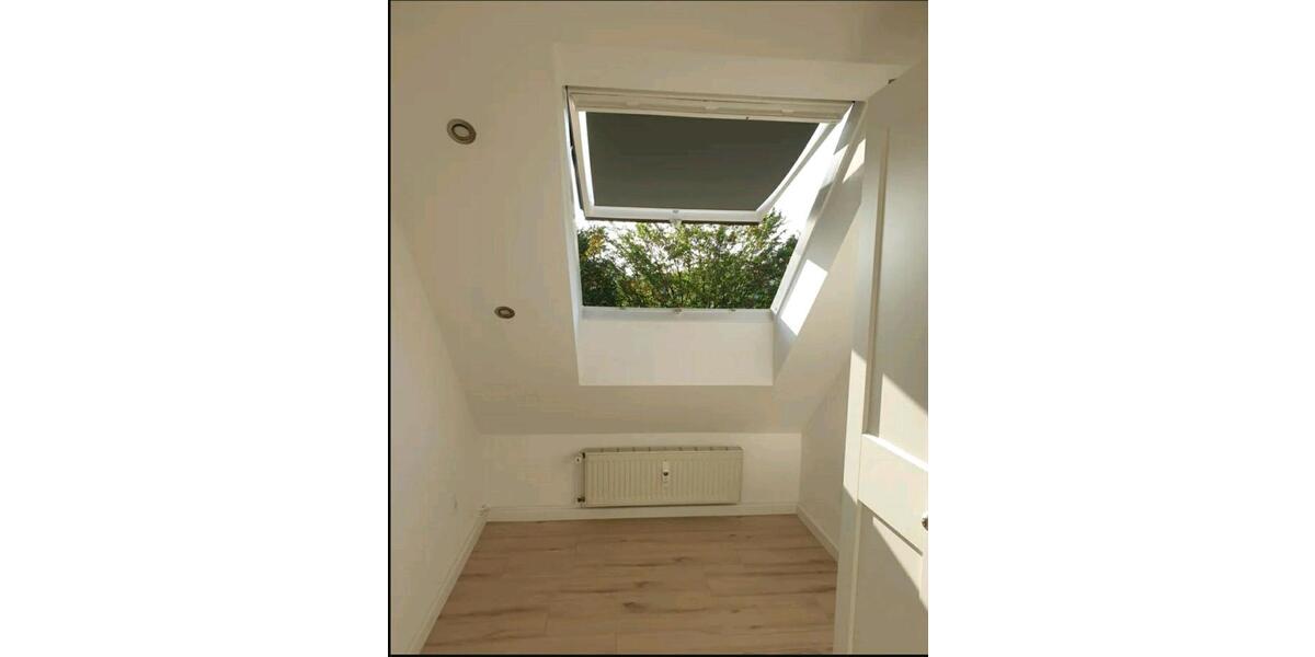 Dachgeschoßwohnung Witten Heven - 4 Zimmer, 68 m&sup2;, 145.000&euro; | Angebot:26414882