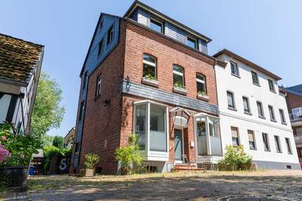 Haus Ratingen / Lintorf Lintorf - 8 Zimmer, 217 m&sup2;, 785.000&euro; | Angebot:27130043