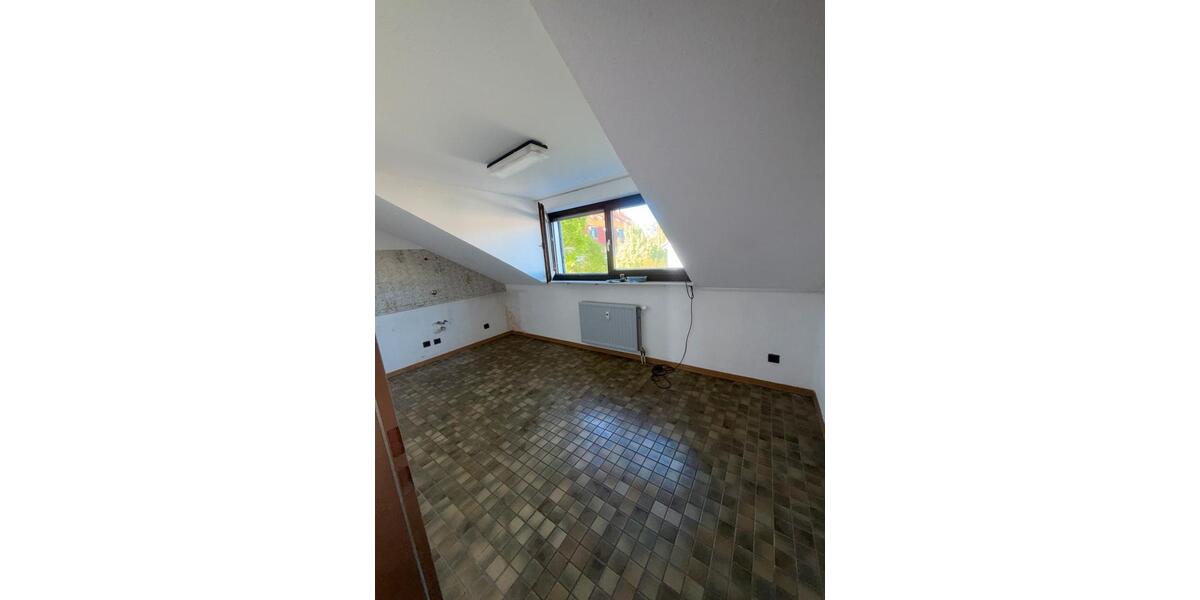 Dachgeschoßwohnung Hagen Hagen-Nord - 3 Zimmer, 85 m&sup2;, 980&euro; | Angebot:26375515