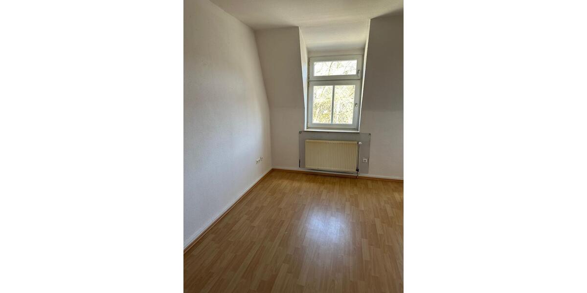 Dachgeschoßwohnung Oberhausen Osterfeld - 2 Zimmer, 70 m&sup2;, 400&euro; | Angebot:26178556