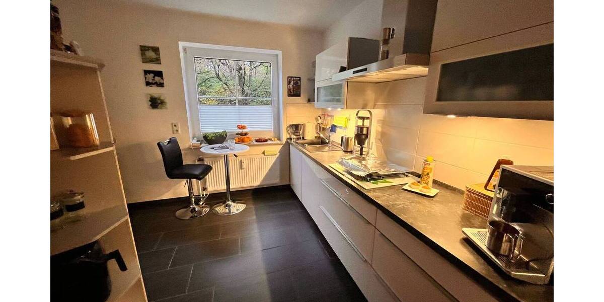 Etagenwohnung Velbert Mitte - 5 Zimmer, 91 m&sup2;, 279.000&euro; | Angebot:26345138