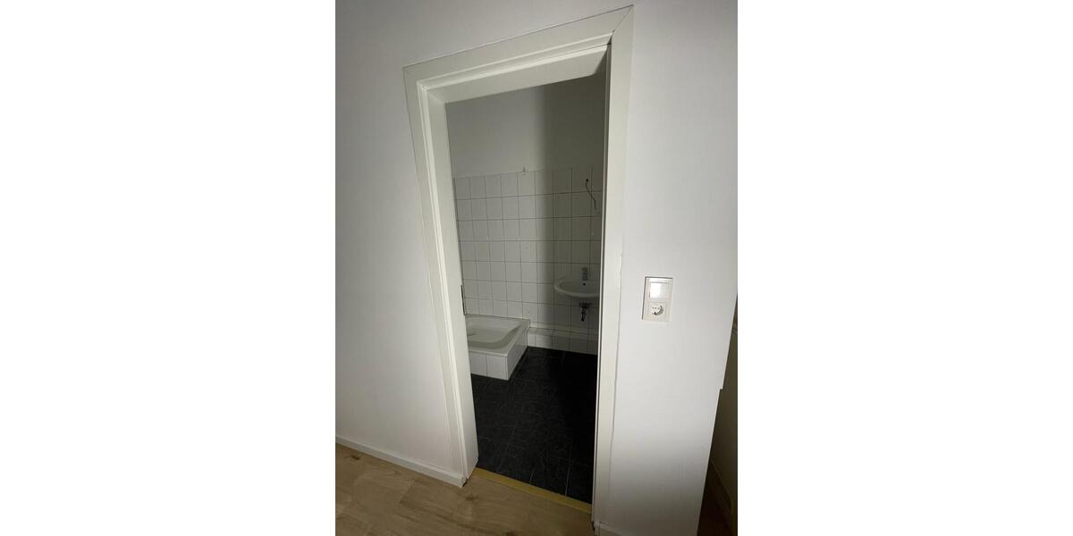Etagenwohnung Wuppertal Arrenberg - 1 Zimmer, 39 m&sup2;, 455&euro; | Angebot:26169957