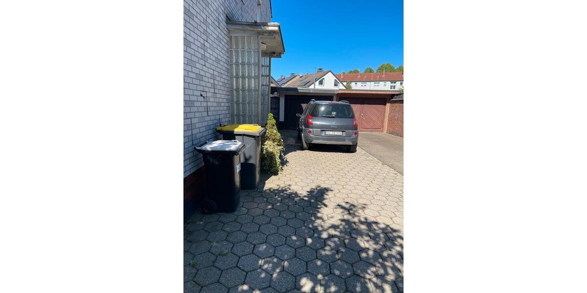 Einfamilienhaus Duisburg - 6 Zimmer, 150 m&sup2;, 2.160&euro; | Angebot:26215500