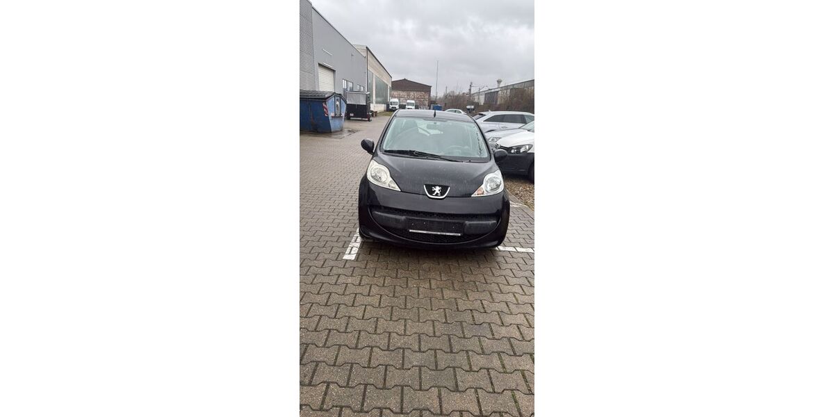 Peugeot 107 158.000 km 3.000 &euro; Hagen 58089