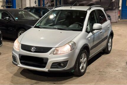 Suzuki SX4 86.500 km 7.780 &euro; Wuppertal 42349