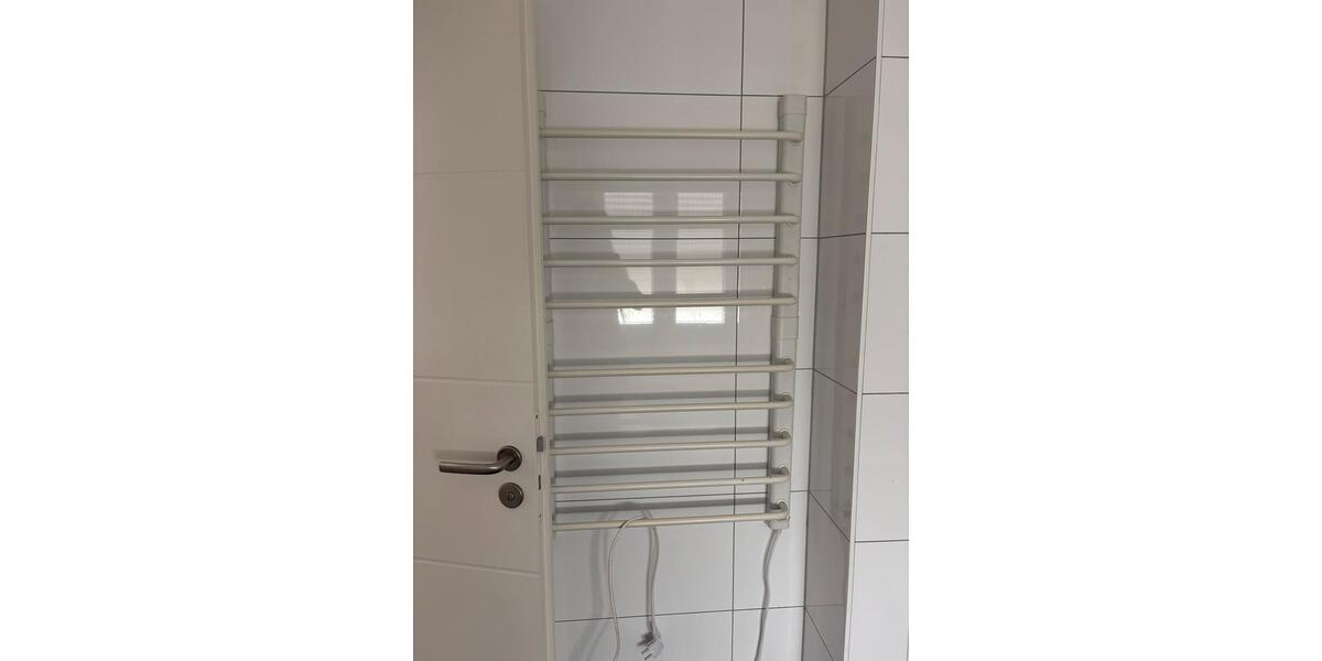 Dachgeschoßwohnung Essen Stadtbezirk VI - 1 Zimmer, 40 m&sup2;, 420&euro; | Angebot:26407189