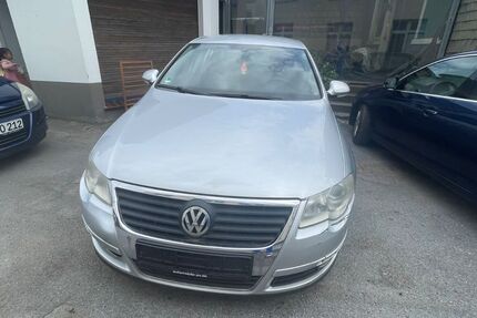 VW Passat 220.000 km 700 &euro; solingen 42655