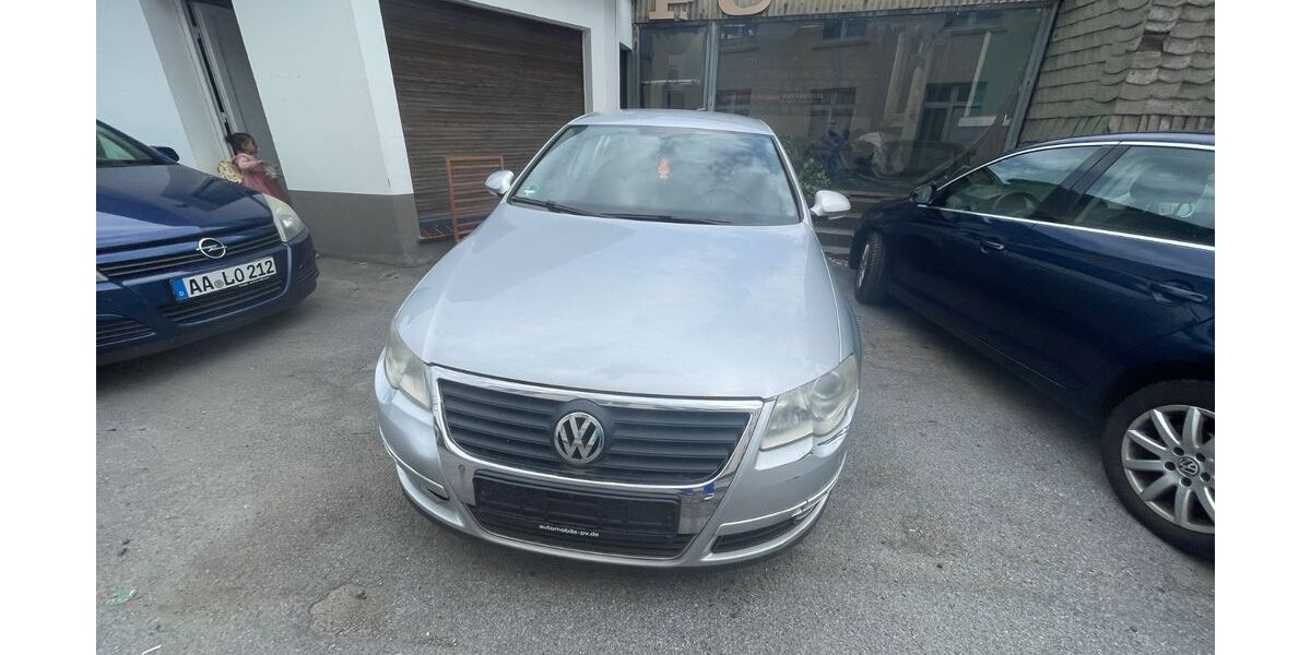 VW Passat 220.000 km 700 &euro; solingen 42655